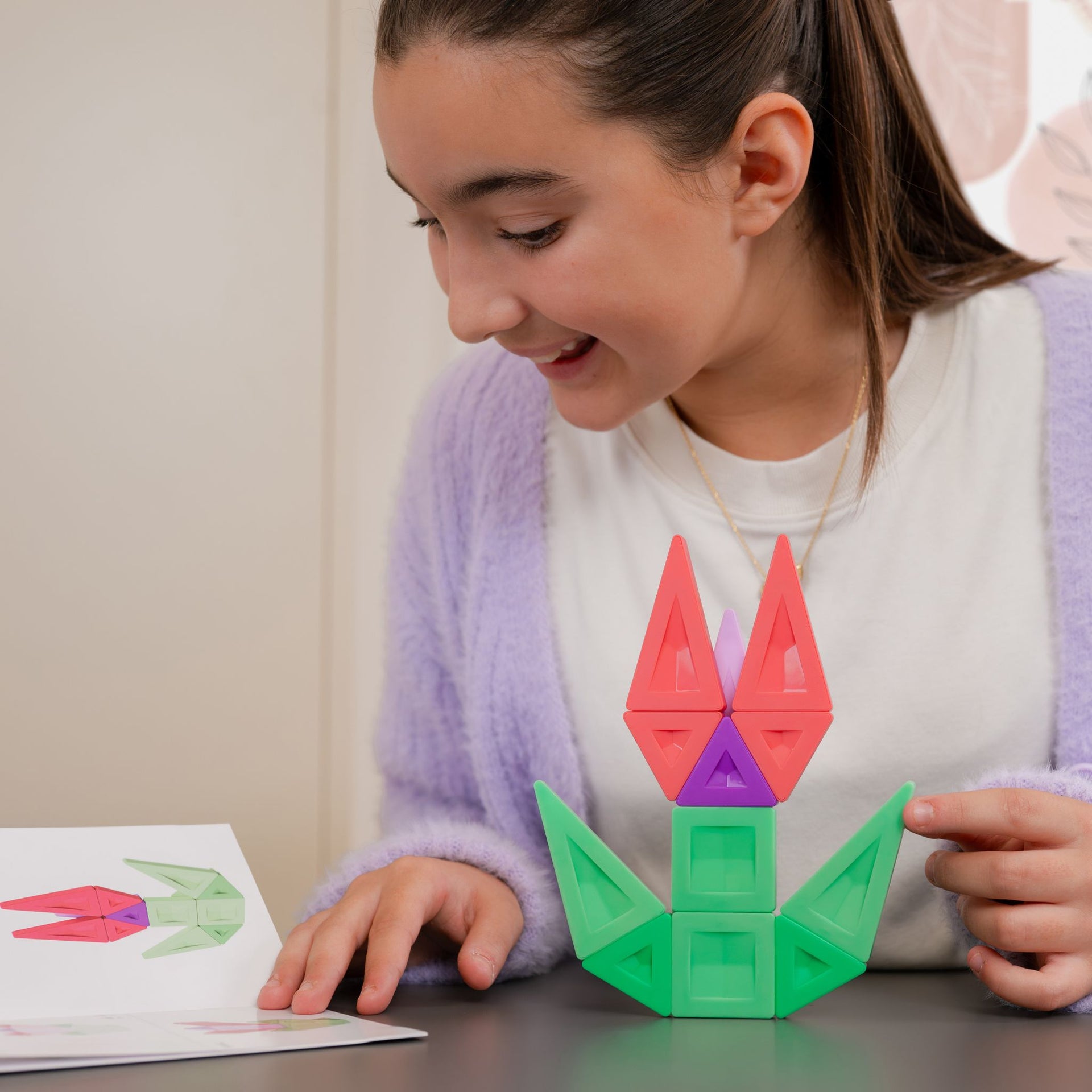 CONNETIX Magnetic Tiles 21 Piece Pro Build-It Flower Set
