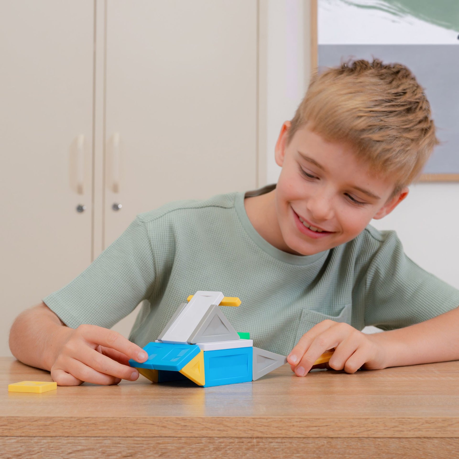 CONNETIX Magnetic Tiles 30 Piece Pro Build-It Vehicles Set