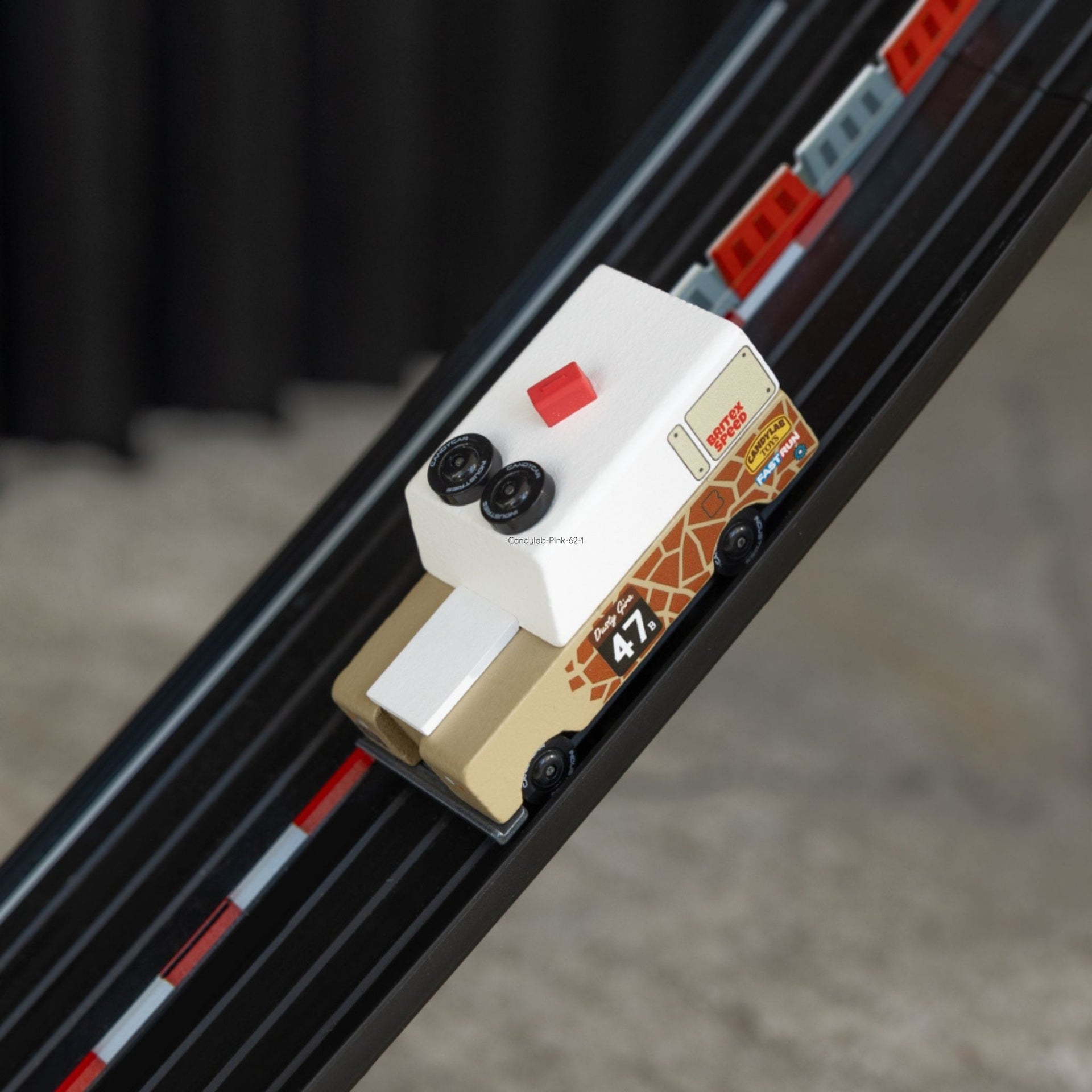 Candylab Safari Gira Drifter Aventure Truck
