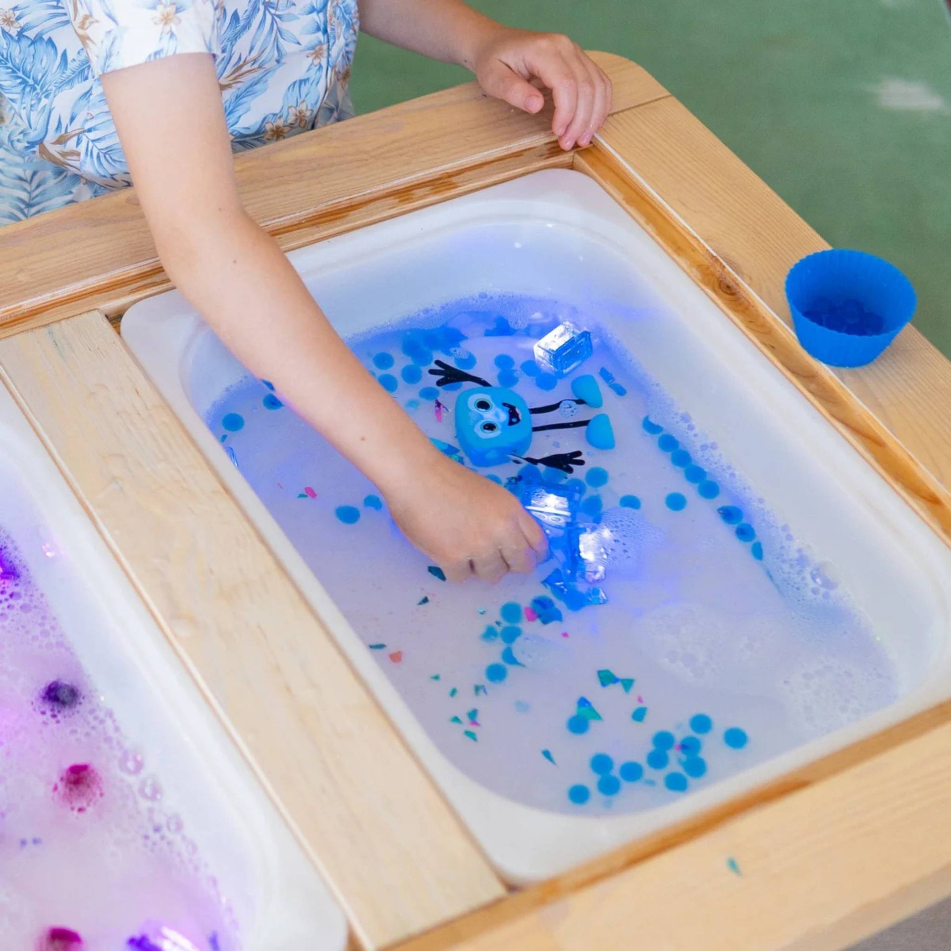Glo Pals Light Up Character Pack - Blue