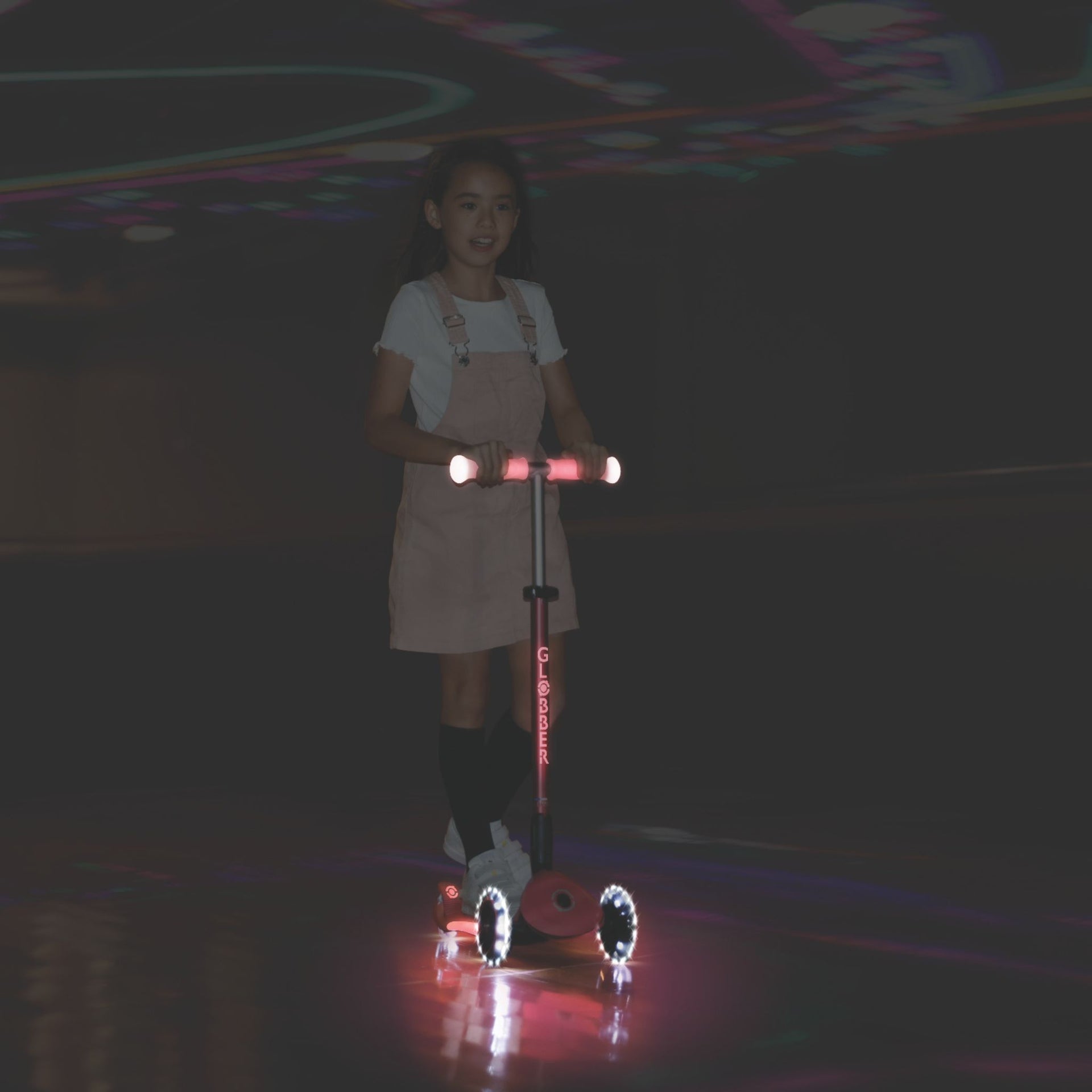 Globber Elite Glow Lights Scooter - Pink