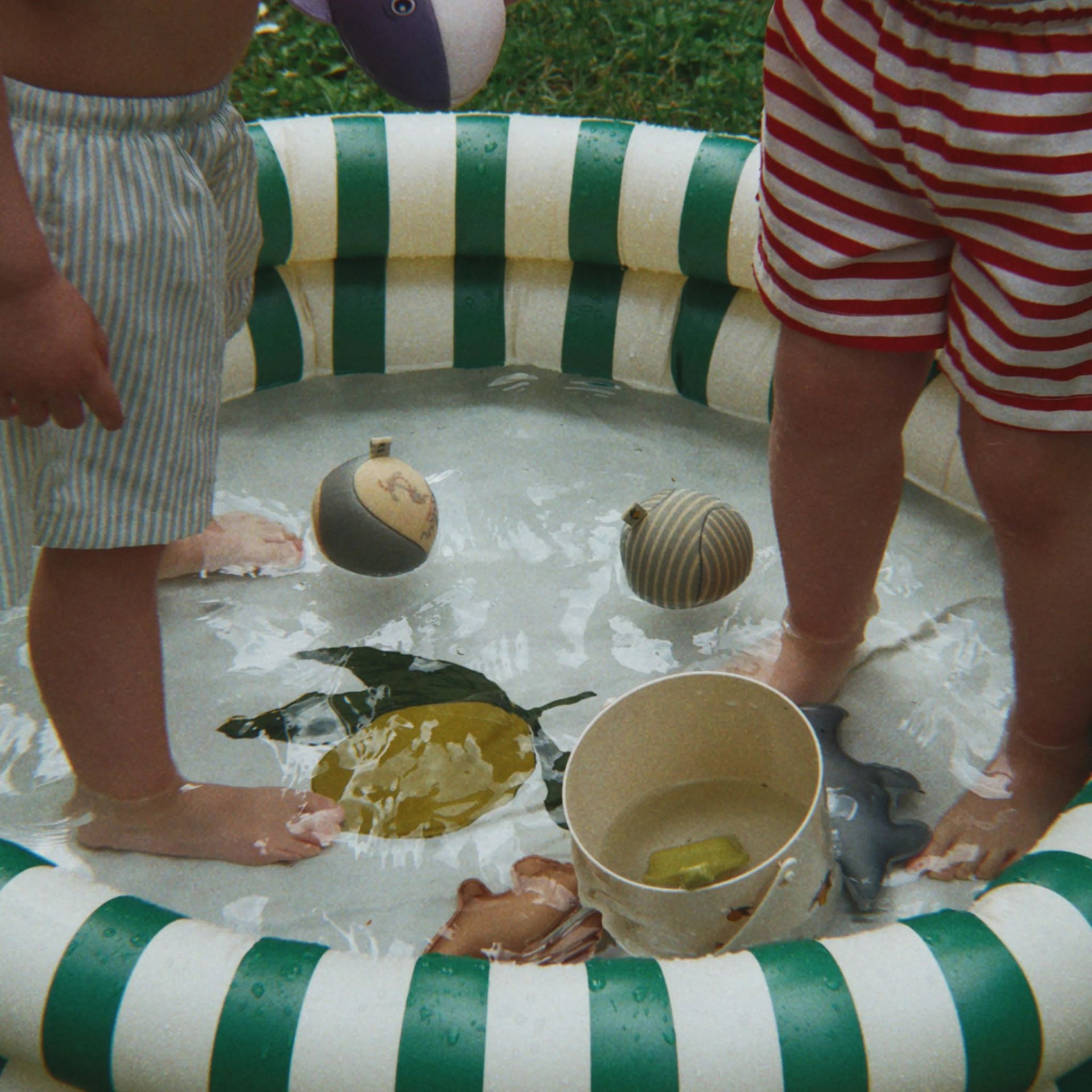 Konges Sløjd Paddling Pool Small 90cm - Green Stripe