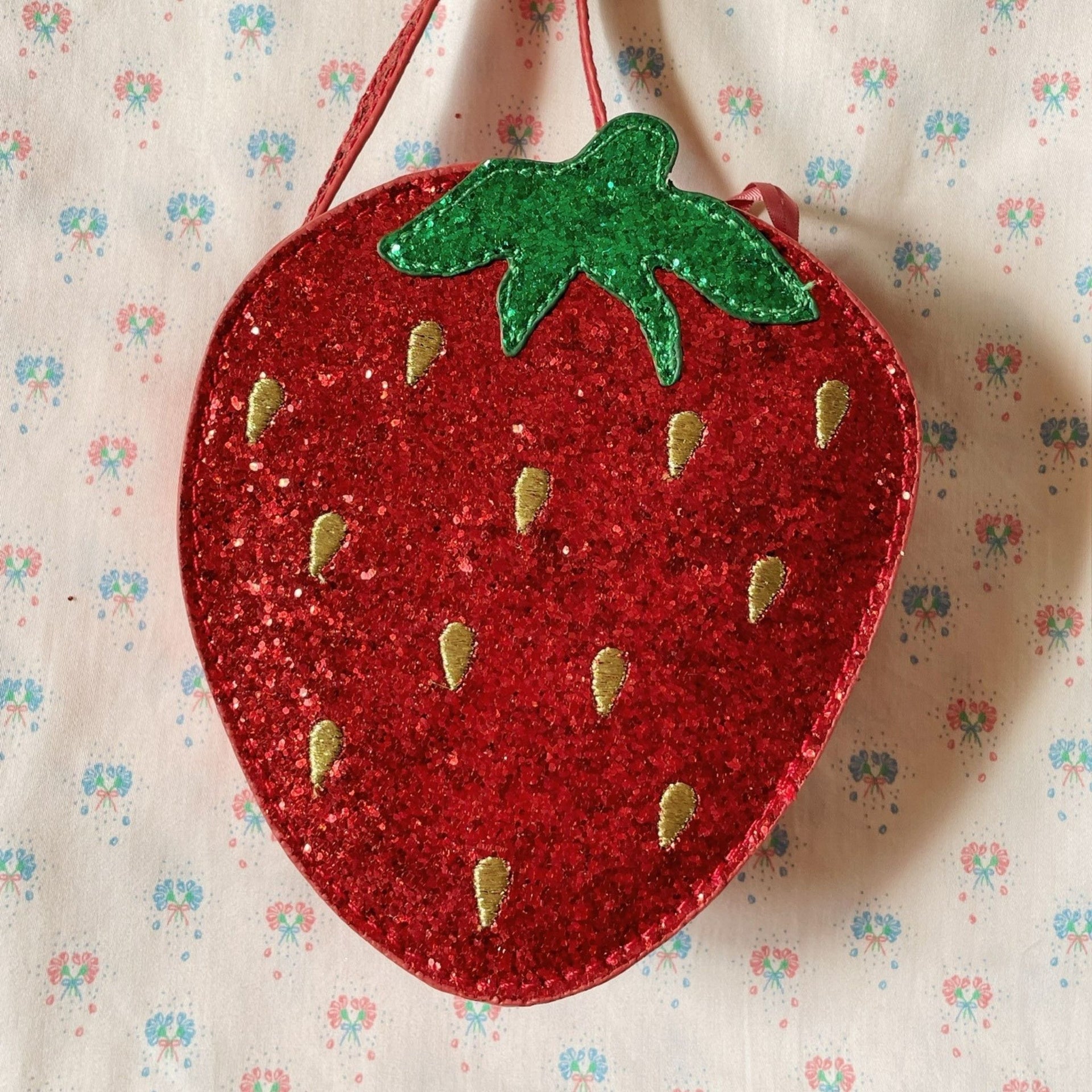 Konges Sløjd Tut Strawberry Shoulder Bag
