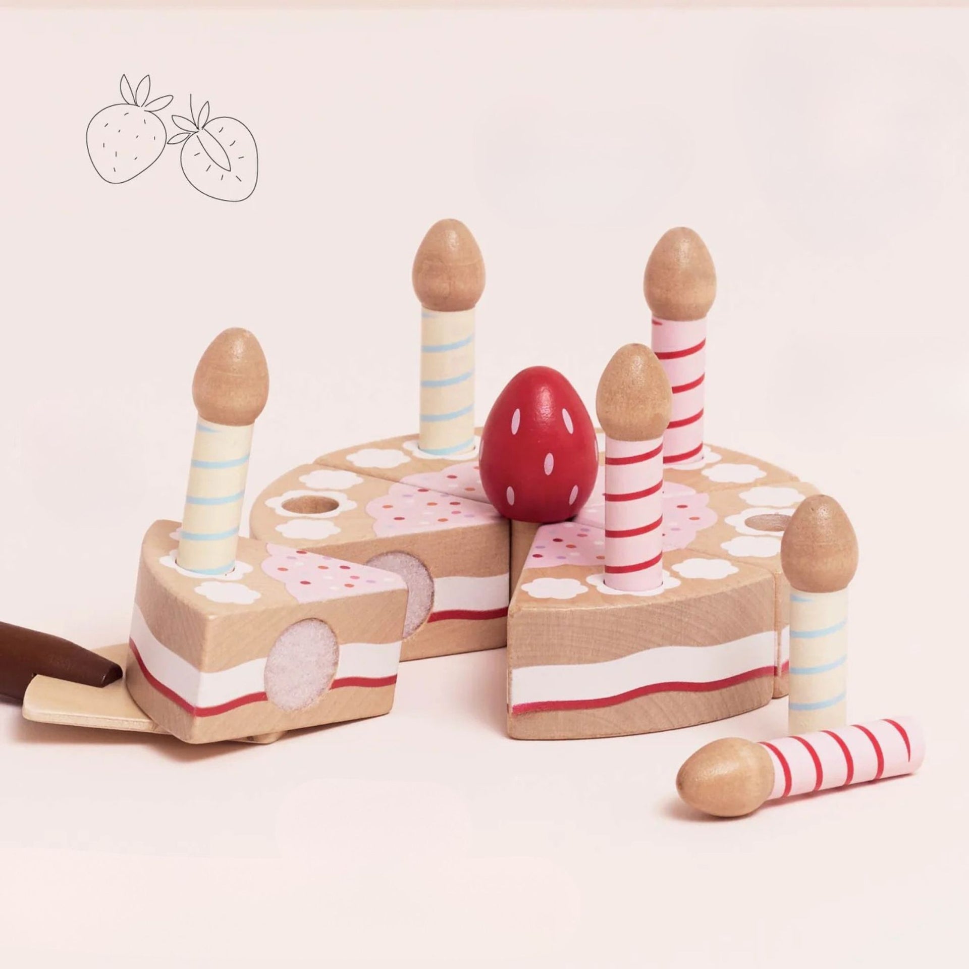 Le Toy Van Sliceable Birthday Cake & Candles