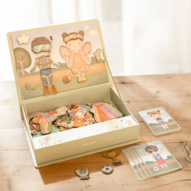 Little Dutch Magnetic Playboard - Dress Up Jim & Rosa