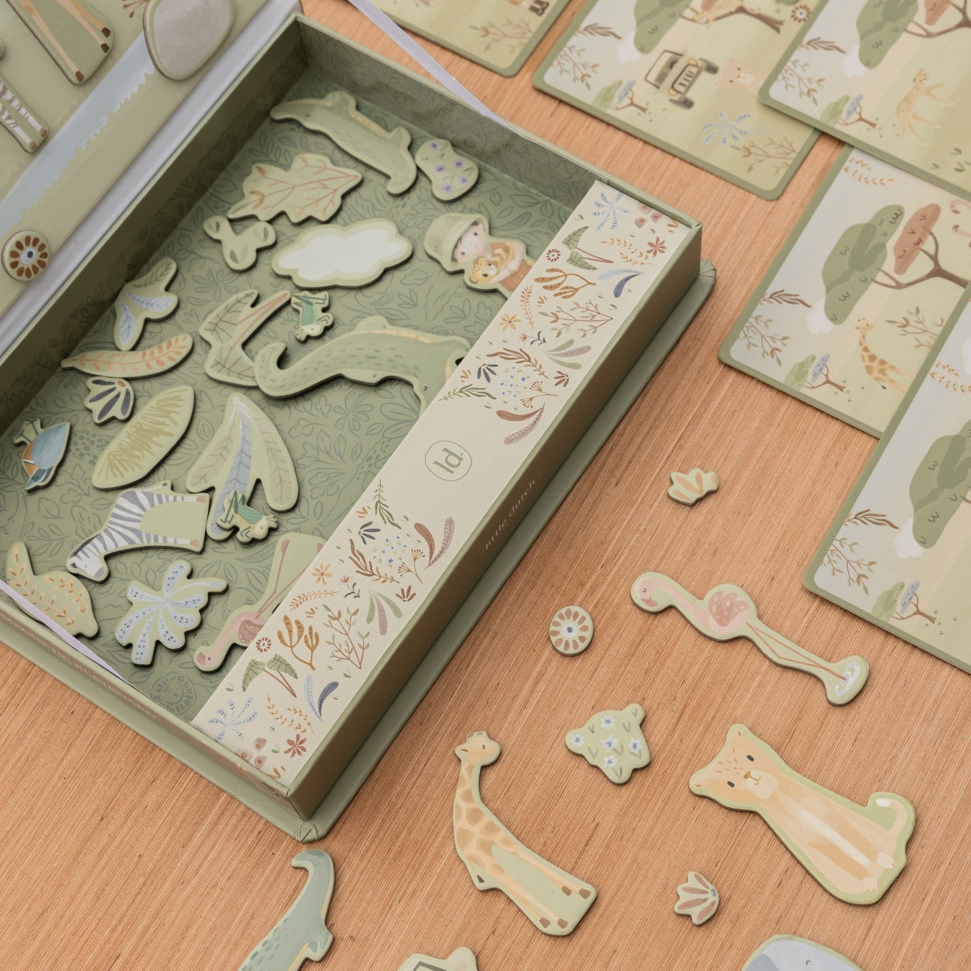 Little Dutch Magnetic Play Board - Safari Friends
