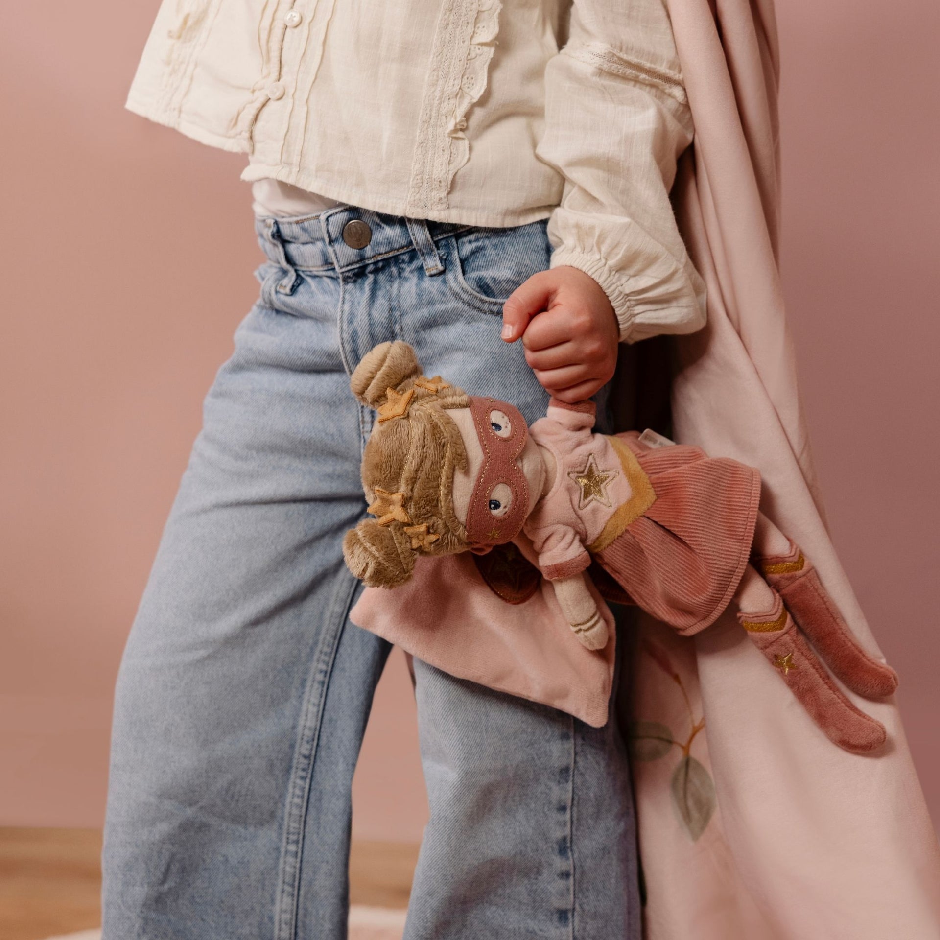 Little Dutch Cuddle Doll Superhero Rosa - 35cm
