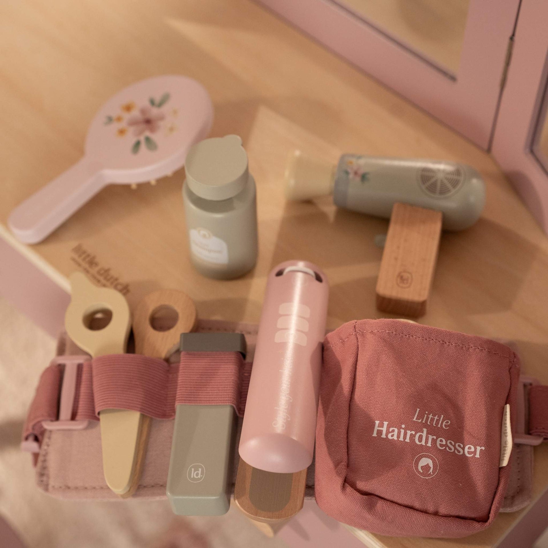 Little Dutch Wooden Hairdresser Set