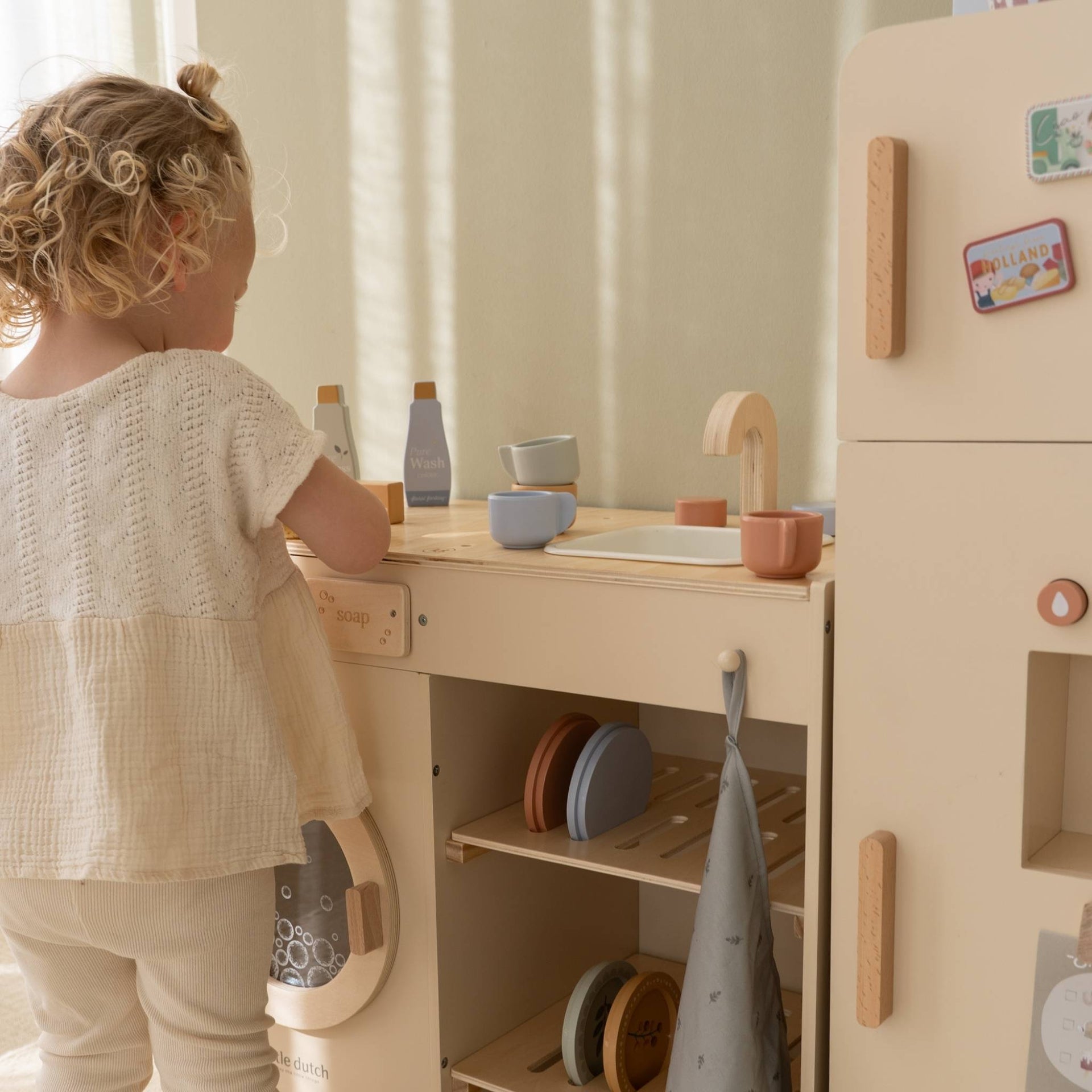Little Dutch Wooden Washing Machine