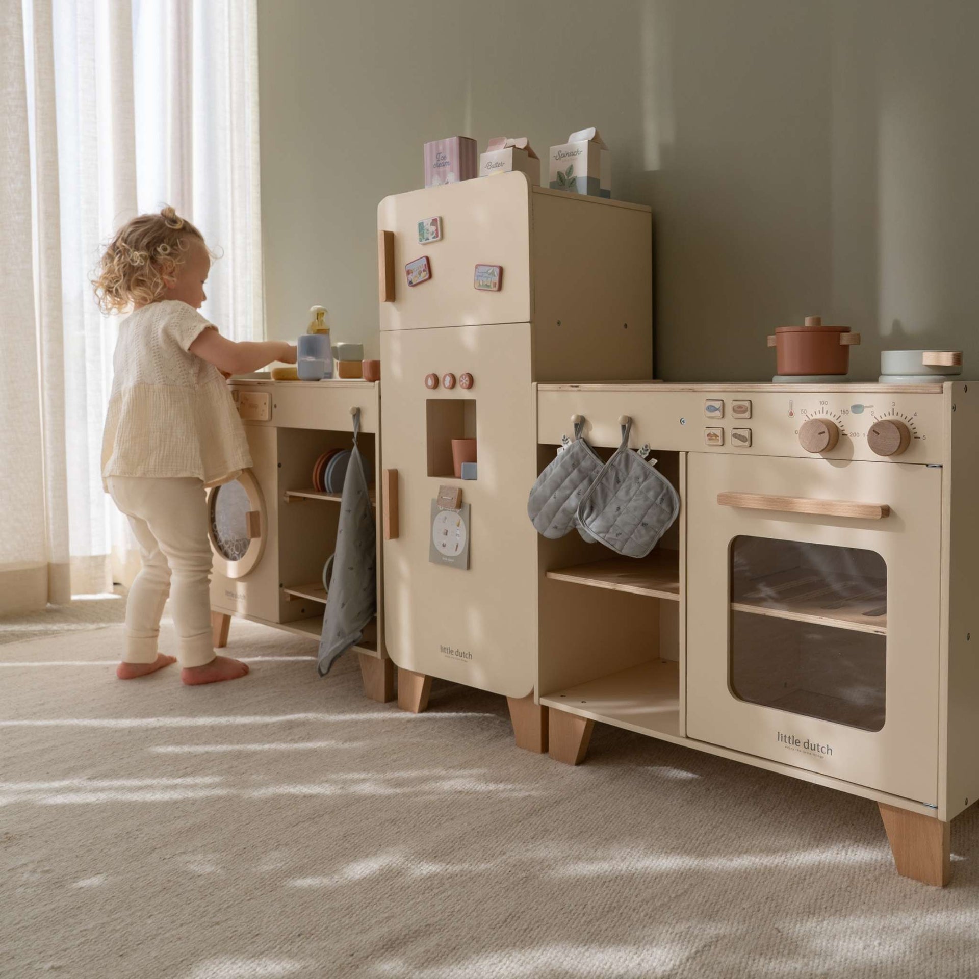 Little Dutch Wooden Washing Machine