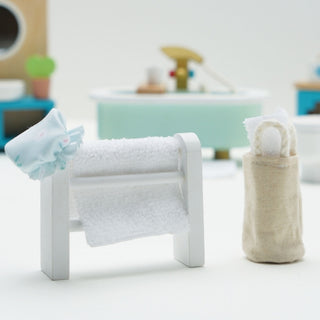Le Toy Van Dolls House Bathroom Furniture Set