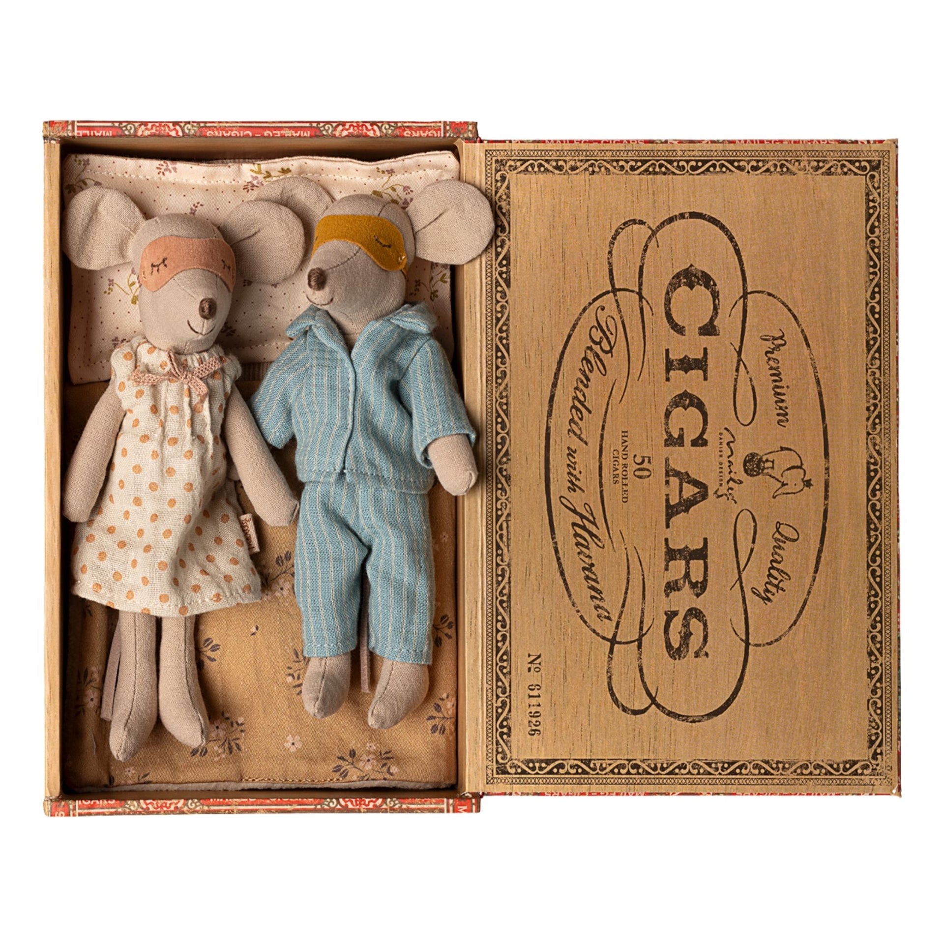 Maileg Mum And Dad Mice In Cigarbox