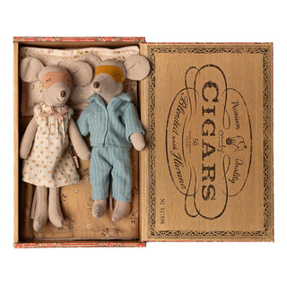 Maileg Mum And Dad Mice In Cigarbox