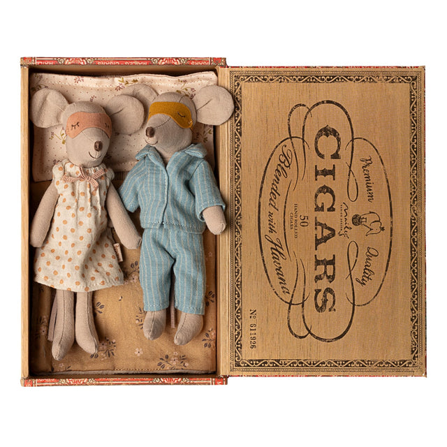 Maileg Mum And Dad Mice In Cigarbox