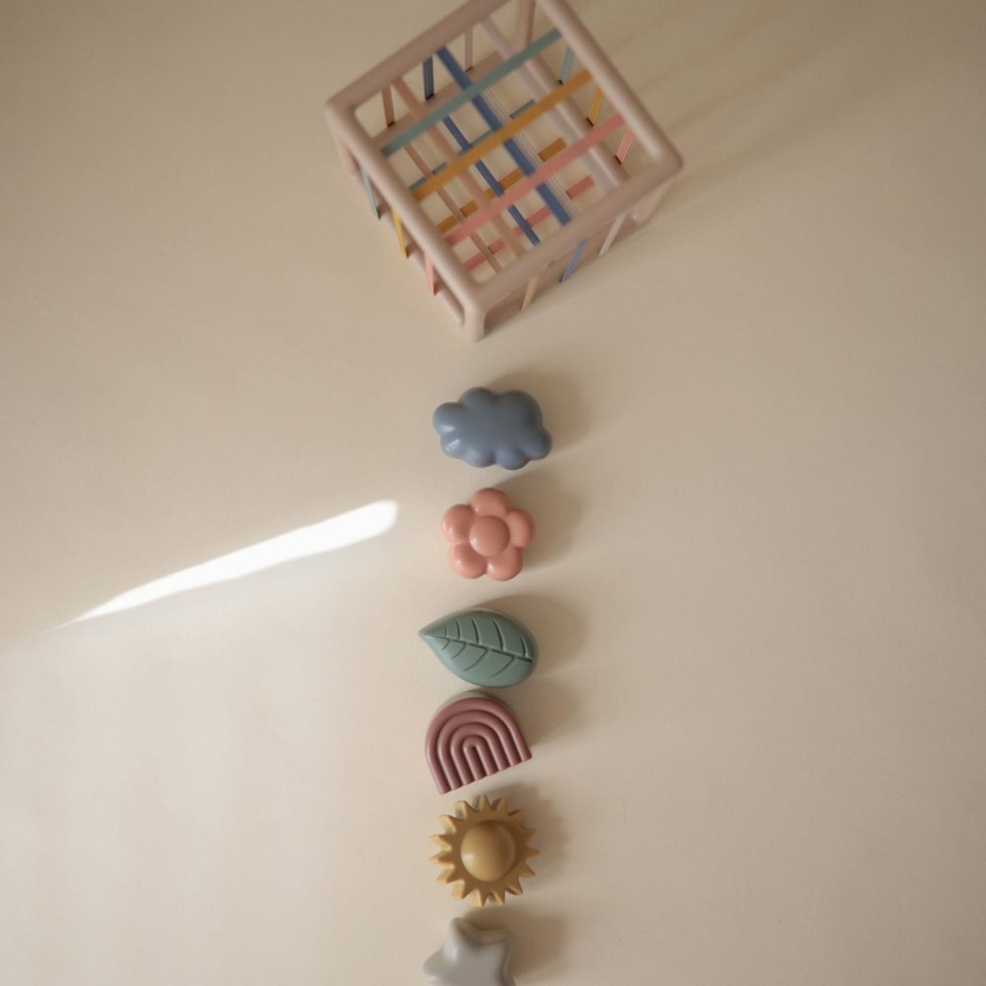 Mushie Elastic Shape Sorter