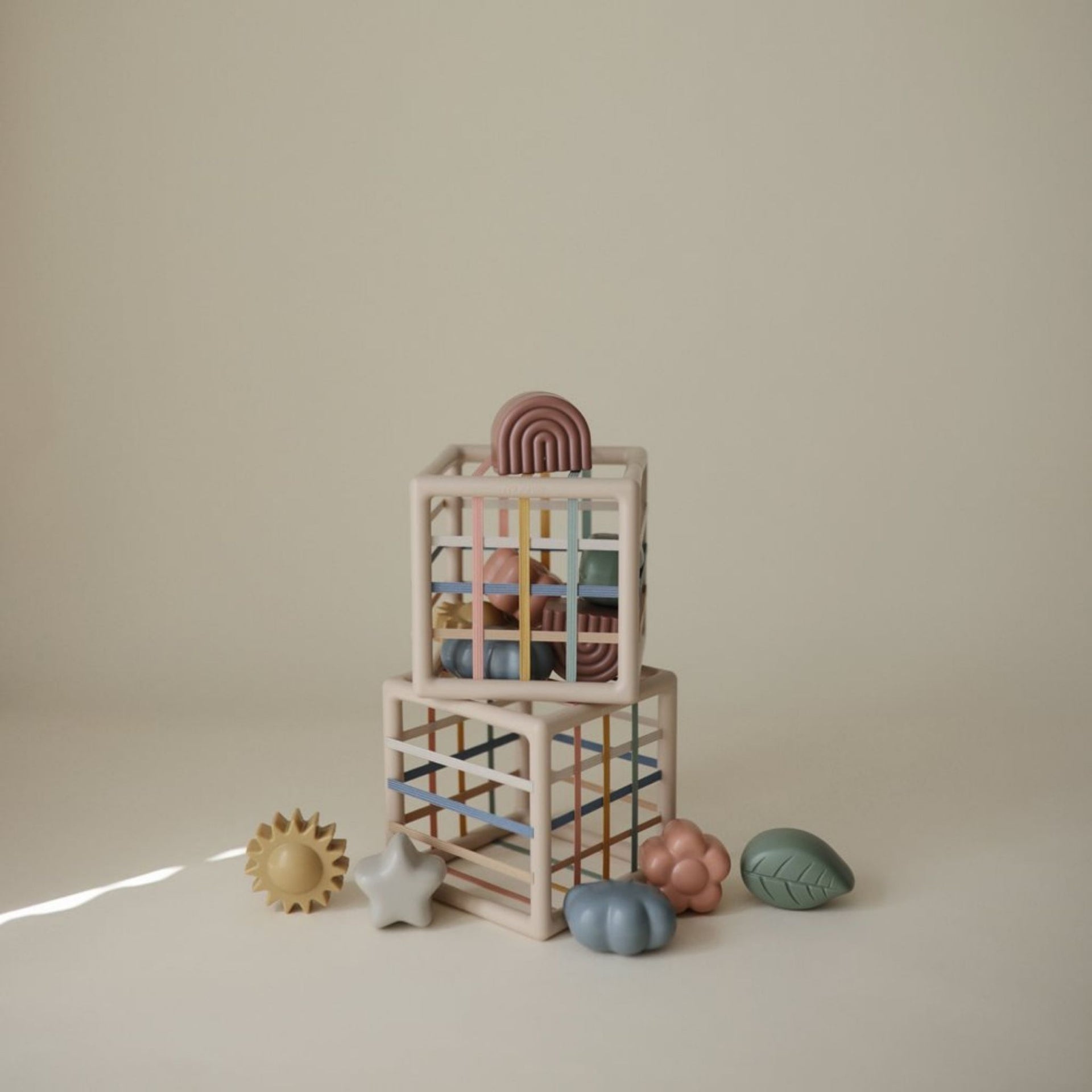 Mushie Elastic Shape Sorter