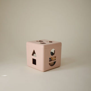Mushie Shape Sorting Box - Petal