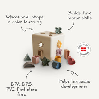 Mushie Shape Sorting Box - Original