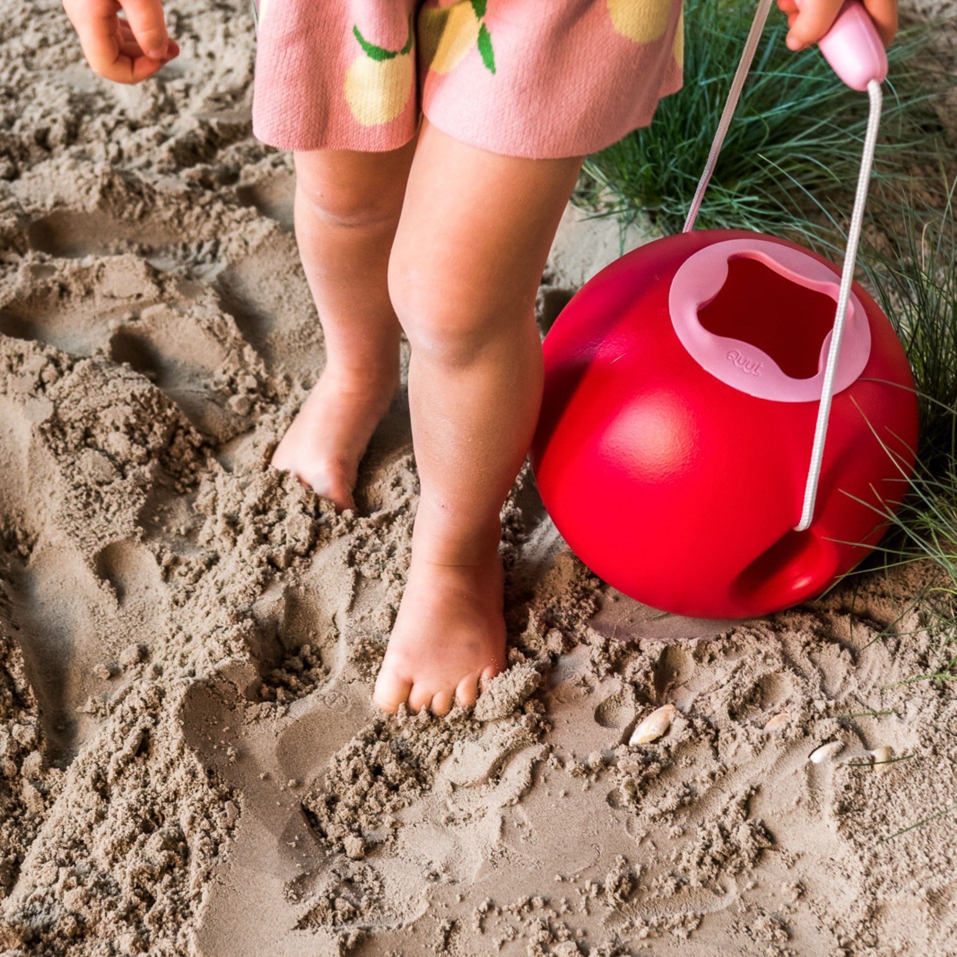 Quut Ballo Bucket - Cherry