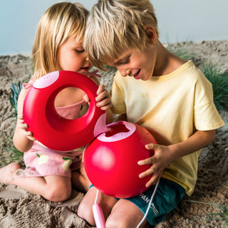 Quut Cana Watering Can Large - Cherry