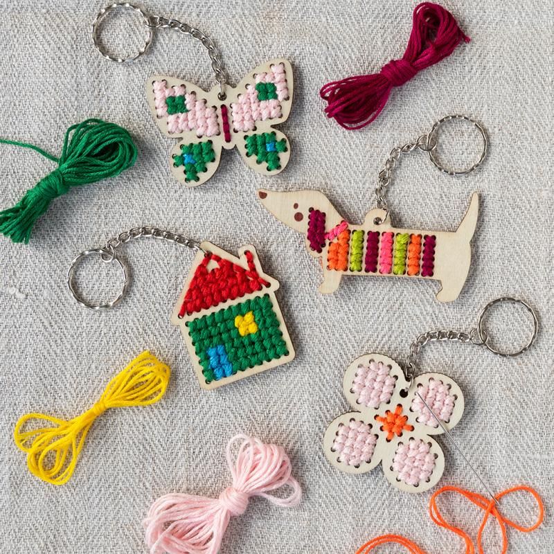 Rex London Stitch Your Own Wooden Keyring - Sausage Dog – The Kid