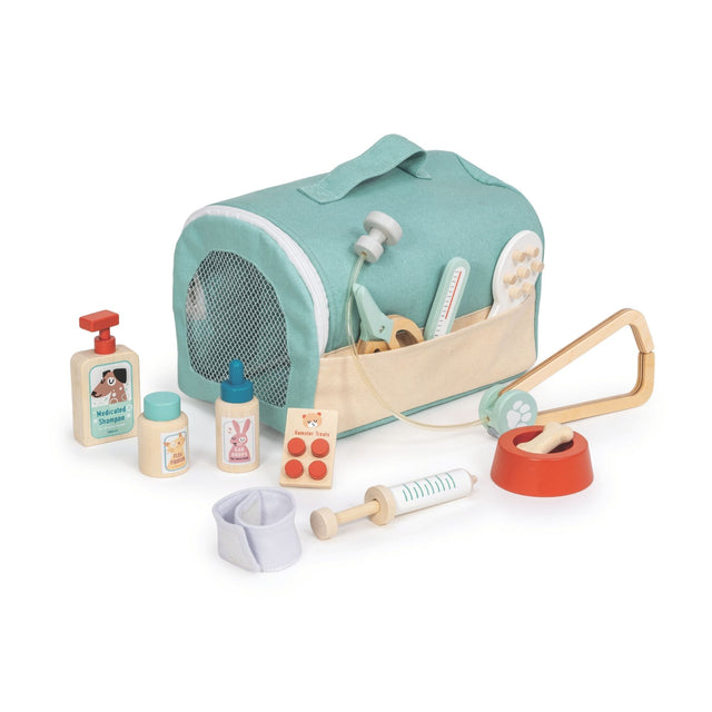 Tender Leaf Animal Rescue Vet Case