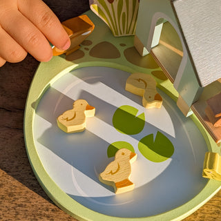 Tender Leaf Pet Set Duck House