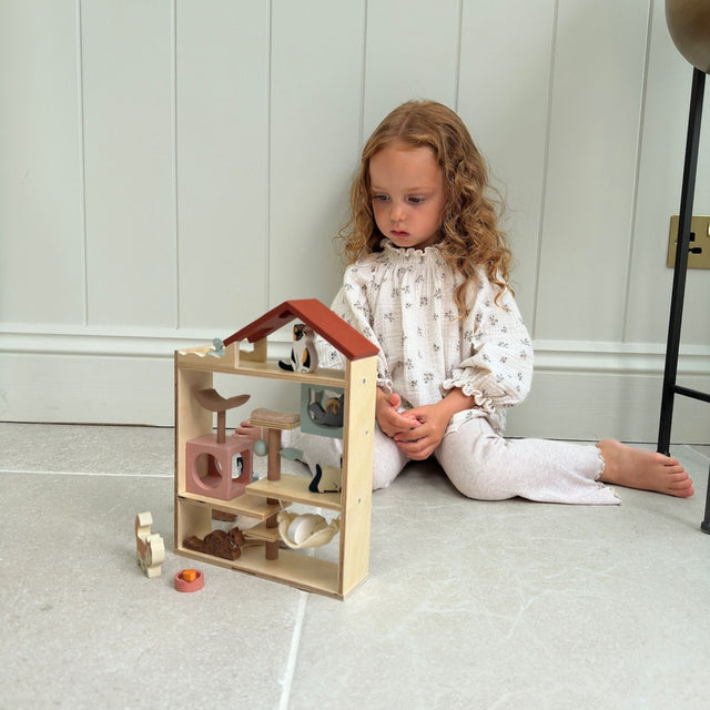 Tender Leaf Purrfect Stay Cat Hotel