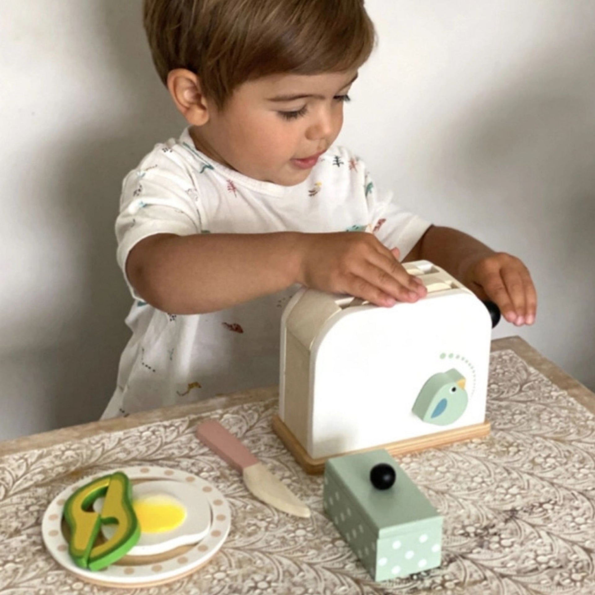 Tender Leaf Breakfast Toaster Set