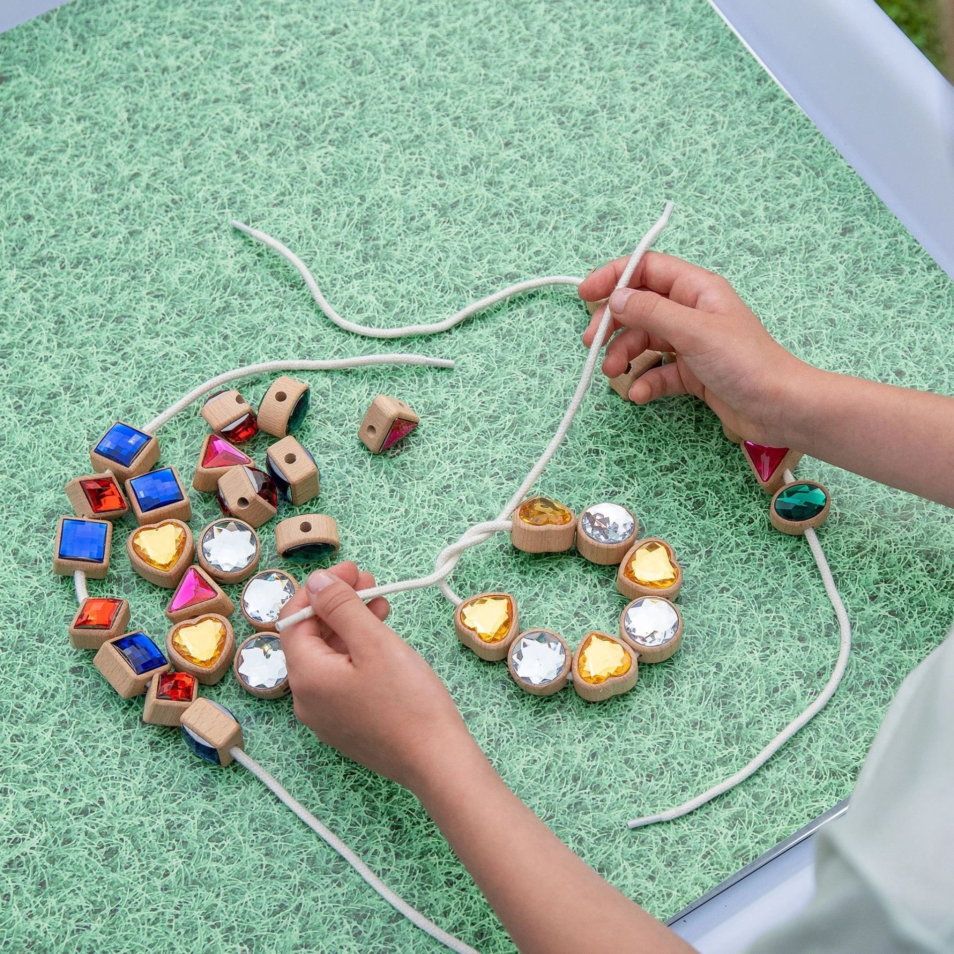 TickiT Jewel Lacing Shapes