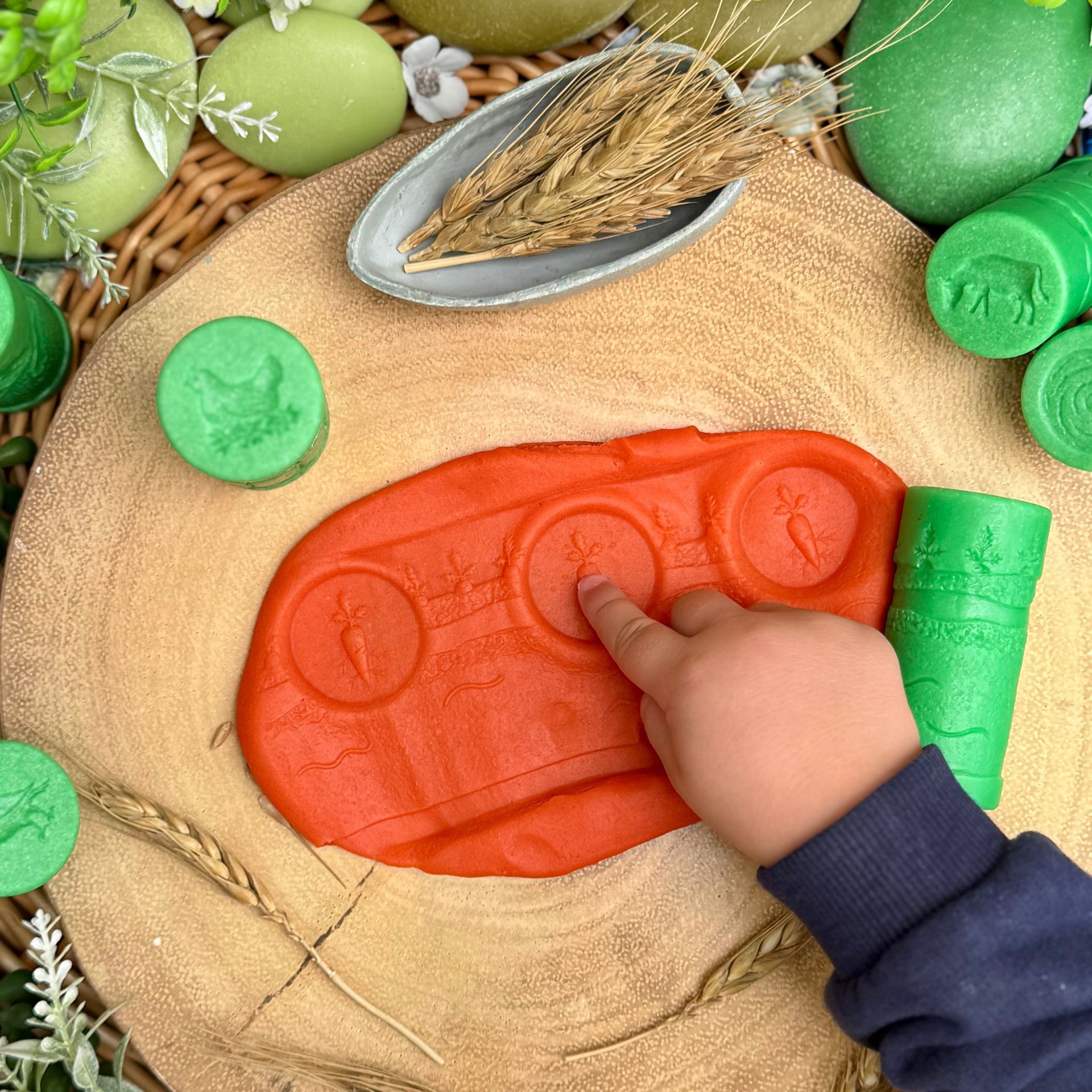 Yellow Door Let's Roll - Farm