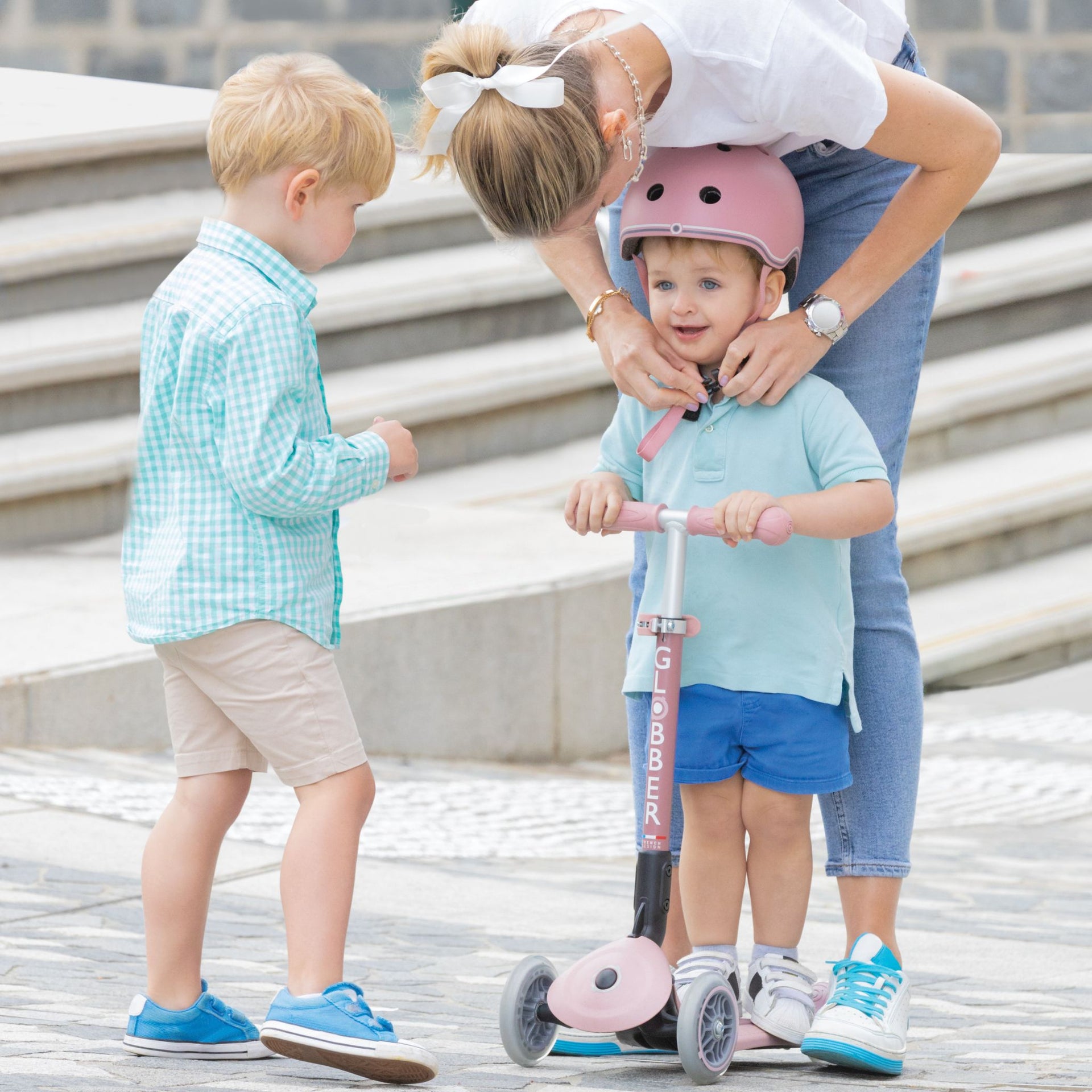 Globber Junior Foldable Lights Ecologic Scooter - Berry