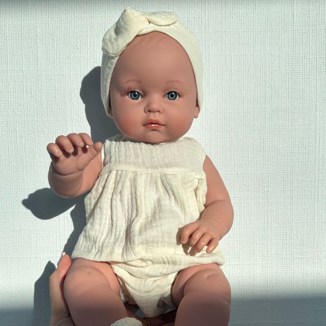 Minikane Girl Doll 47cm - Yaëlle