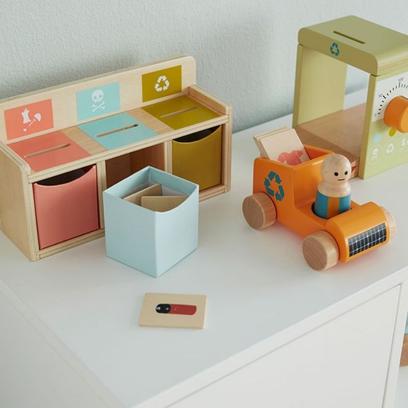 Kid's Concept - Recycling Station