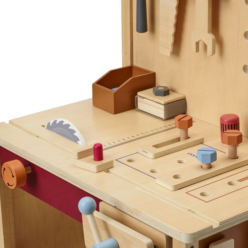 Kid's Concept - Tool Bench