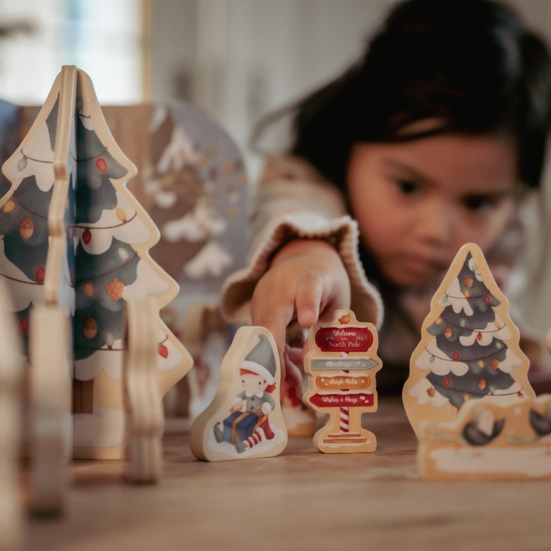 Little Dutch Advent Gift Box