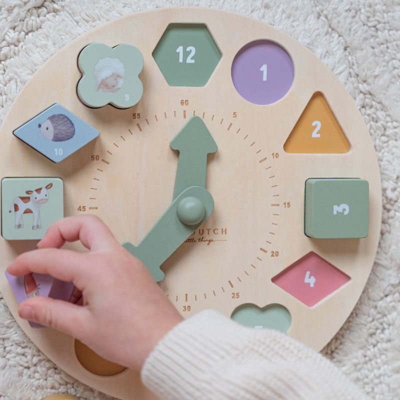 Little Dutch Puzzle Clock