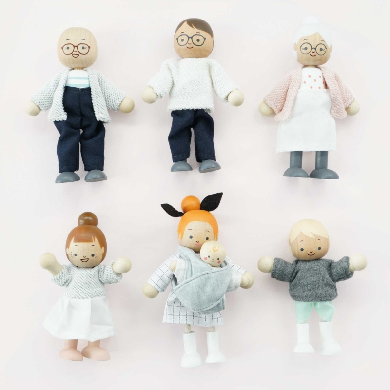 Le Toy Van Doll Family